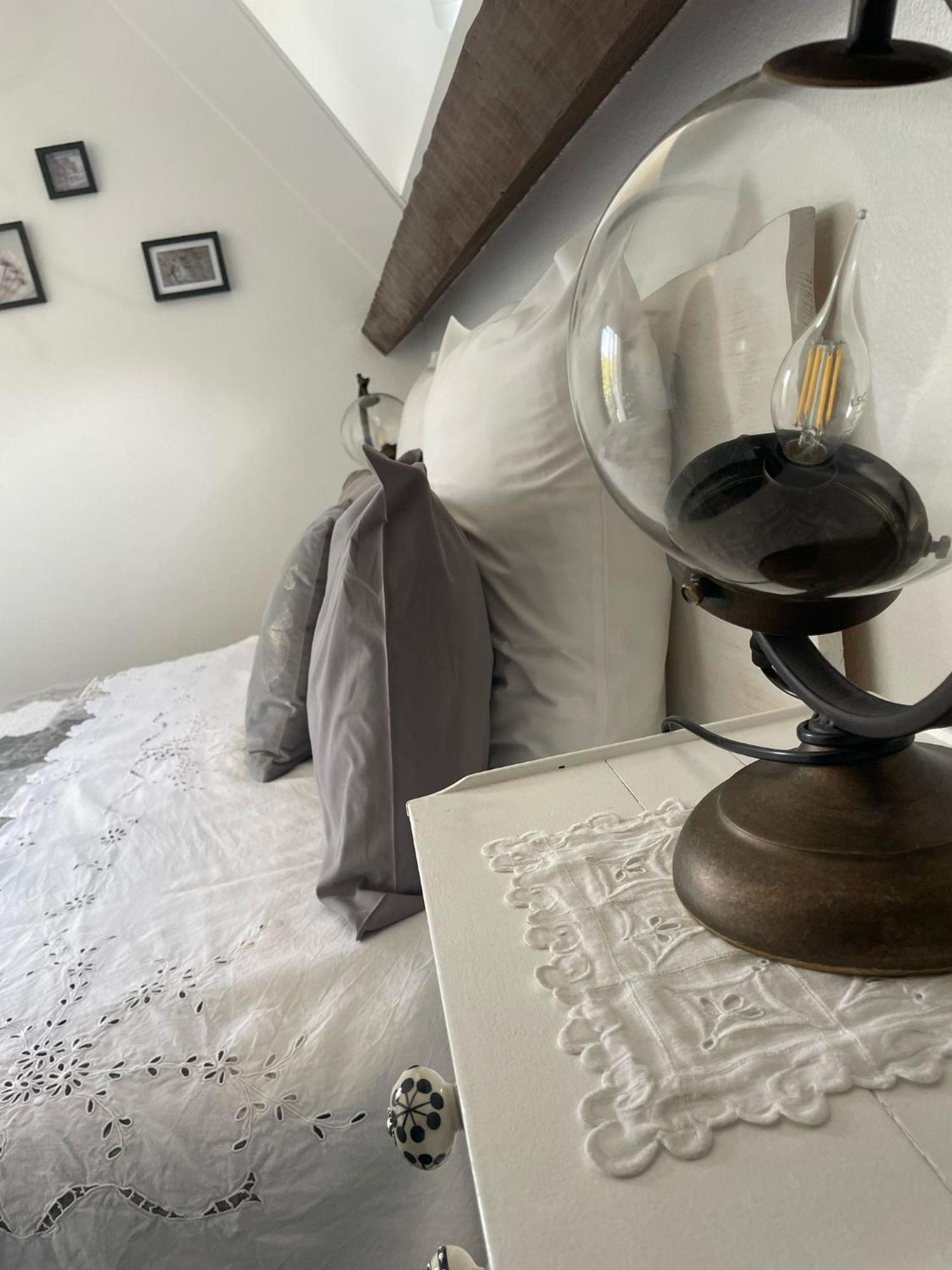 Chambres D'Hotes Le Relais Globe Trotteur Montaigu  Exterior foto
